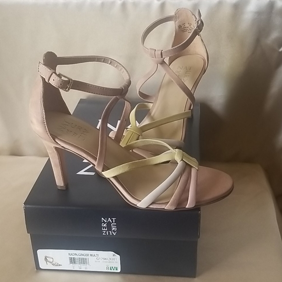 NWT Naturalizer Kadin Strappy Women Heel Nude/Tan Sandals size 8 Wide - Picture 2 of 10
